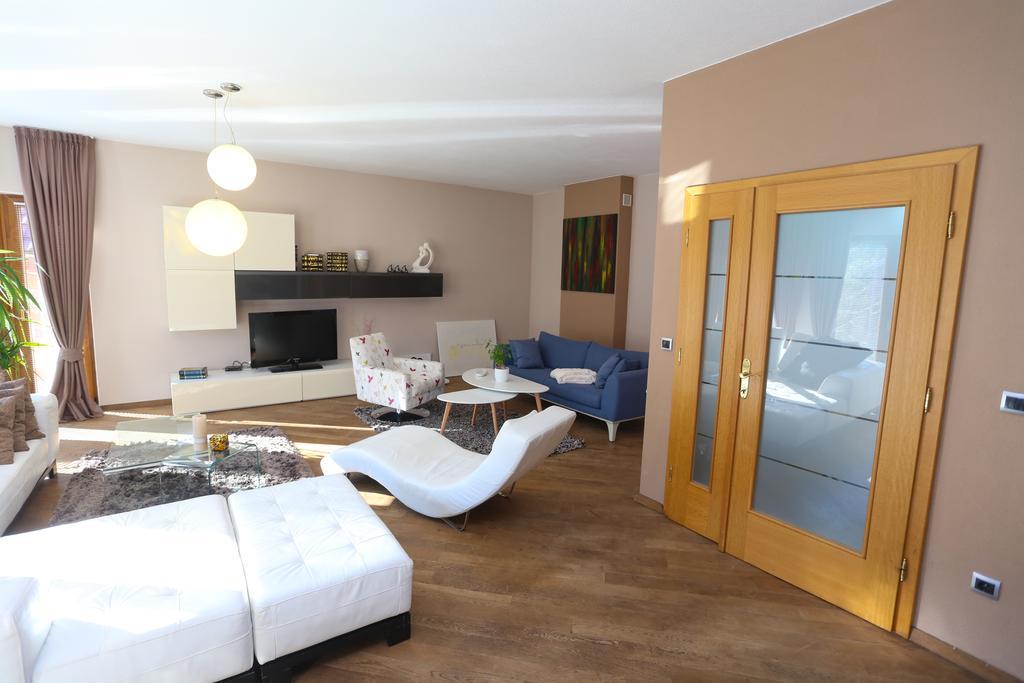 Farah Superior Apartments Bihac Exterior photo