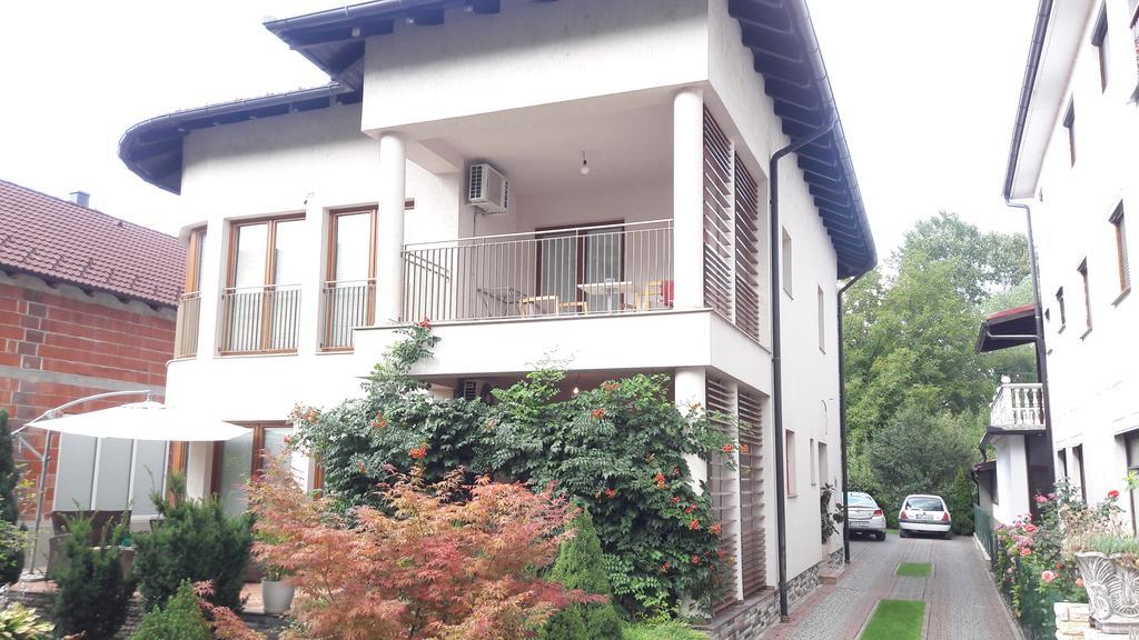 Farah Superior Apartments Bihac Exterior photo